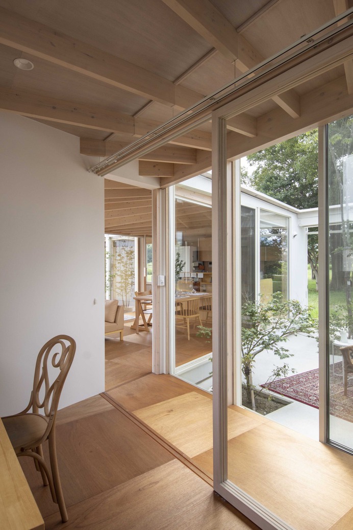 Rural House by Takayuki Kuzushima and Associates
