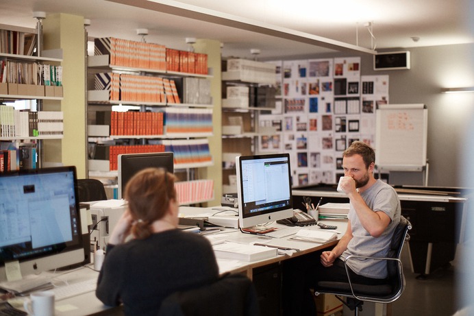 Graphic Design Studio Spin
