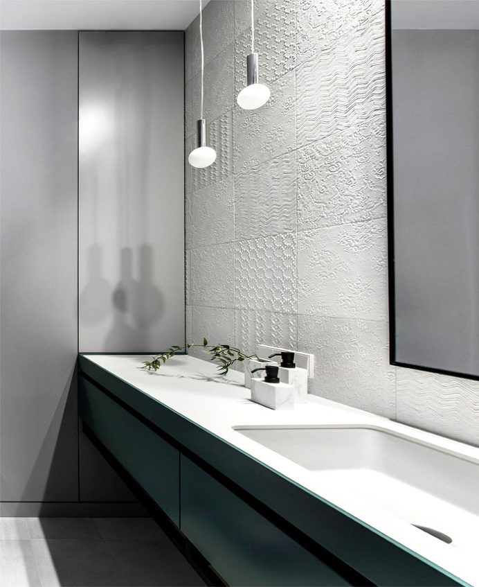 Apartment in Grey Tones by AKTA