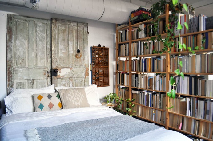A Small Toronto Studio Apartment with Over 40 Plants | Apartment Therapy