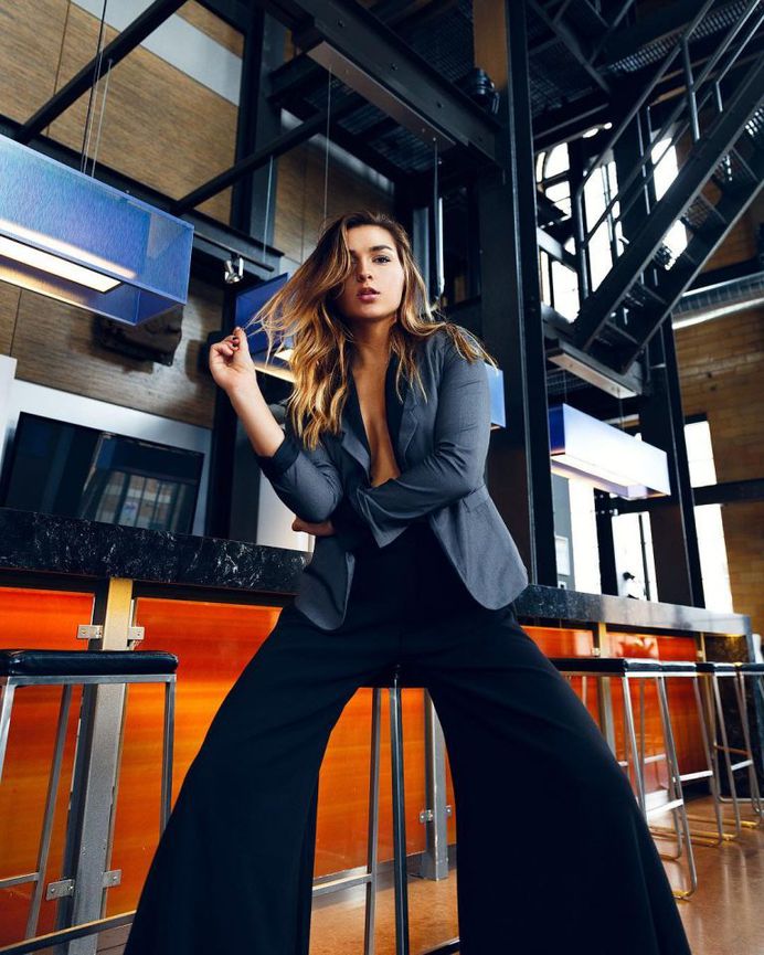 Marvelous Beauty and Lifestyle Portrait Photography by Charles Edelstein
