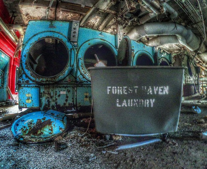 Abandoned America: Mesmerising Photographs of Decaying Buildings