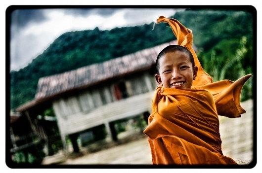 All sizes | Monk Laos | Flickr - Photo Sharing! #photography #travel #laos #munk