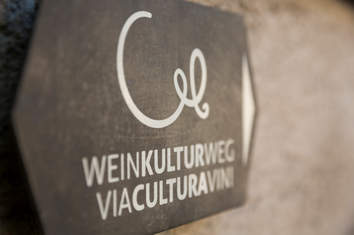 Exhibition Design: Weinkulturweg Marling on Behance