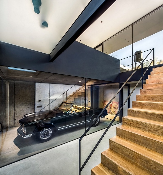 Pagoda House