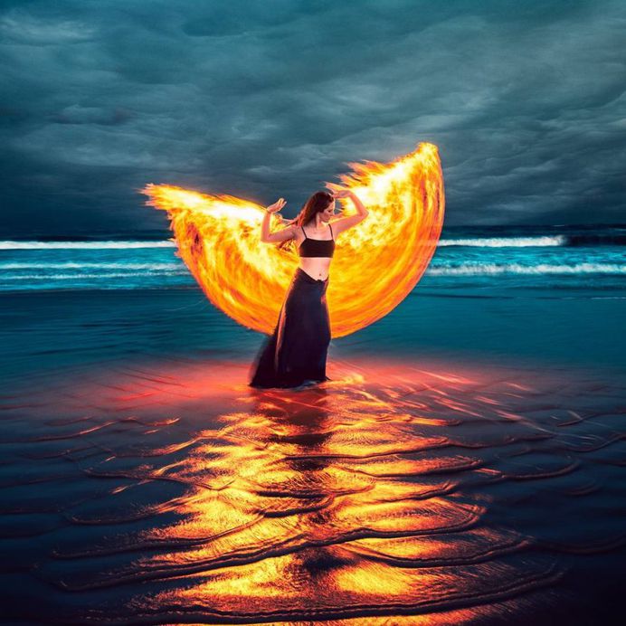 Stunning Light Painting Portrait Photography by Zach Alan