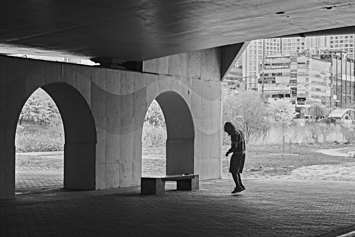 Legs of the City, the City of Legs. 2015. Seoul, Korea. ©kyū saŋ lee