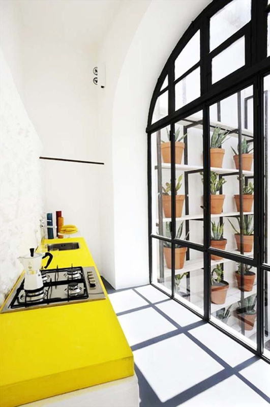 11 Rooms with Sunshine y Bright Spots Photo #interior #design #yellow #decor #kitchen #deco #decoration