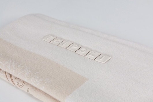 colony_objects #colony #blanket #mohair #formafantasma #tripoli #industrialdesign #italy