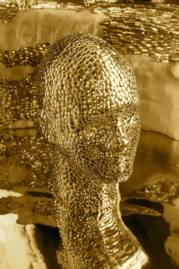 Golden | Jessie Bearden #shiny #head #golden #gold