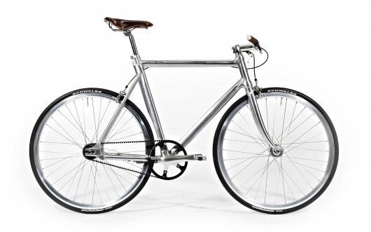 bikedress_schindelhauer_siegfried2.jpg (JPEG Image, 1920x1200 pixels) #schindelhauer #germany #bike