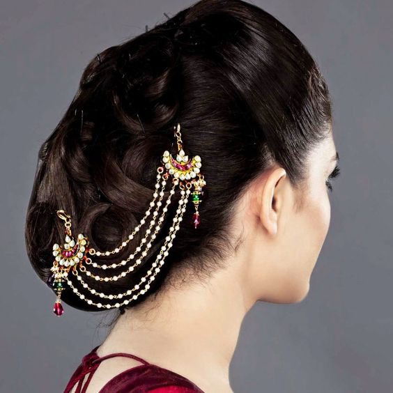 Sloppy Bun juda hairstyle