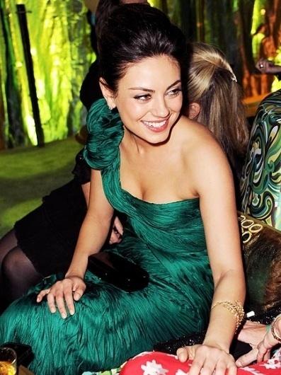 th_435_580_1295365022_tumblr_lf861eXVYy1qal86io1_500.jpg (JPEG Image, 435x580 pixels) #kunis #mila