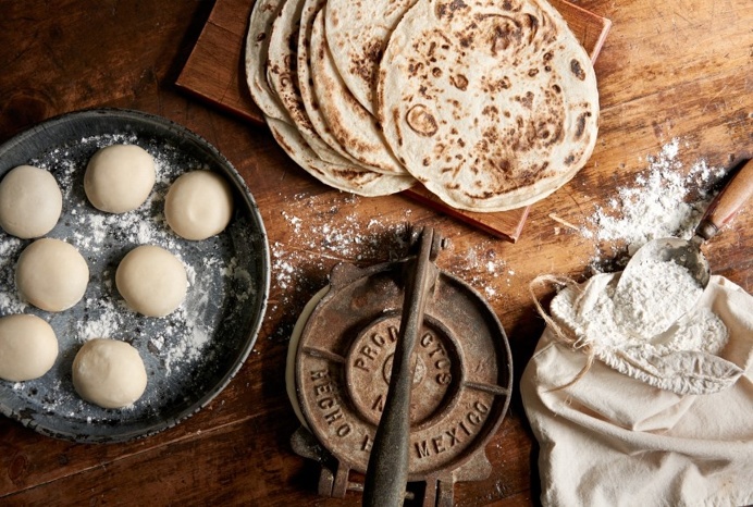 commercial food, food photography, advertising, restaurant, editorial, cookbooks, cook books, table top, dining, drinks, beverage, tortillas