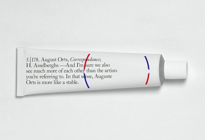 Vajza N'kuti : Photo #typography