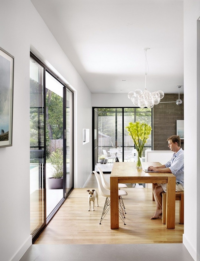 Simple Geometry Shines in Modern Austin Home 7