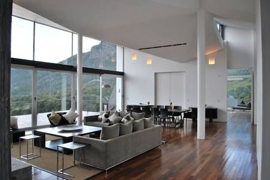 cs_110311_07.jpg (1100×736) #interior #view