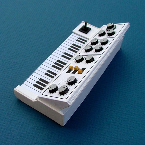 Analogue Miniature 2 #miniatures #synth #craft #art #paper