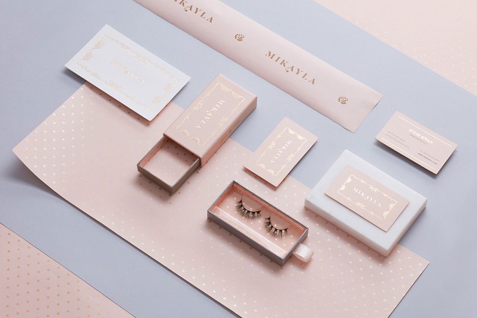 Mikayla Eyelashes Packaging - Mindsparkle Mag Designed for the ultra feminine expression, arithmetic´s approach was to capture all of the special qualities of a French dressing room, expressed through the colour palette, delicate rosette design surface pattern and the Art Nouveau line work. #logo #packaging #identity #branding #design #color #photography #graphic #design #gallery #blog #project #mindsparkle #mag #beautiful #portfolio #designer