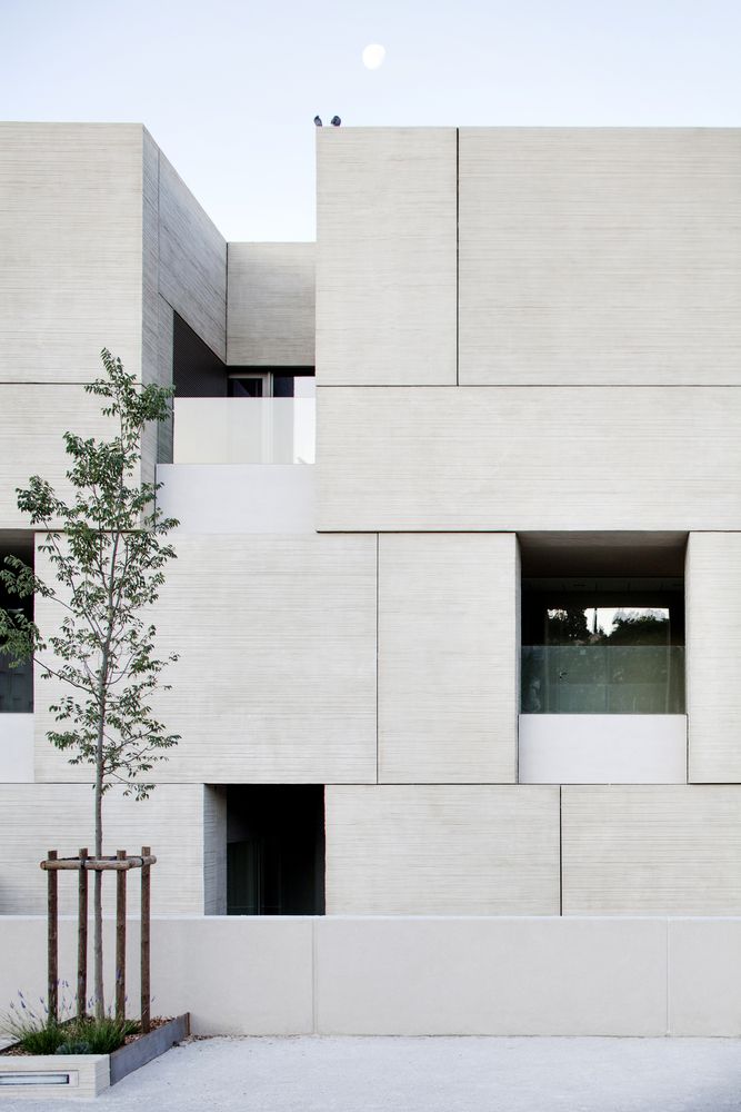 Courthouse / Ateliers 2/3/4/