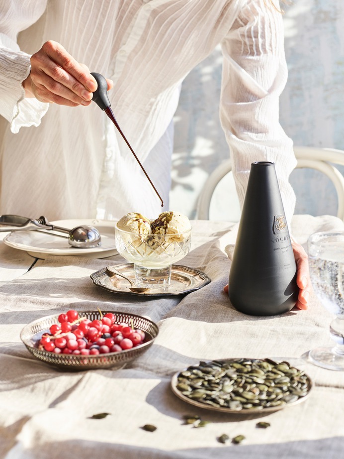 Kocbek, bottle, pumpkin seed, luxury