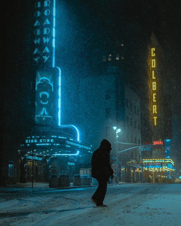 Moody and Cinematic Street Photography in New York by Alex Fernández