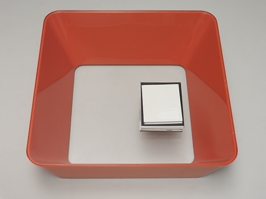 Barber Osgerby #osgerby #barber #table #minimalism #glass #furniture #colour