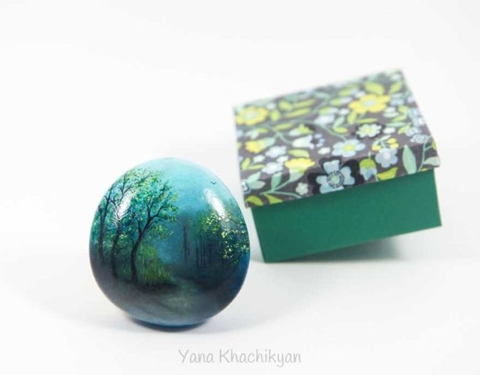 Miniature Oil Paintings on Stones by Yana Khachikyan