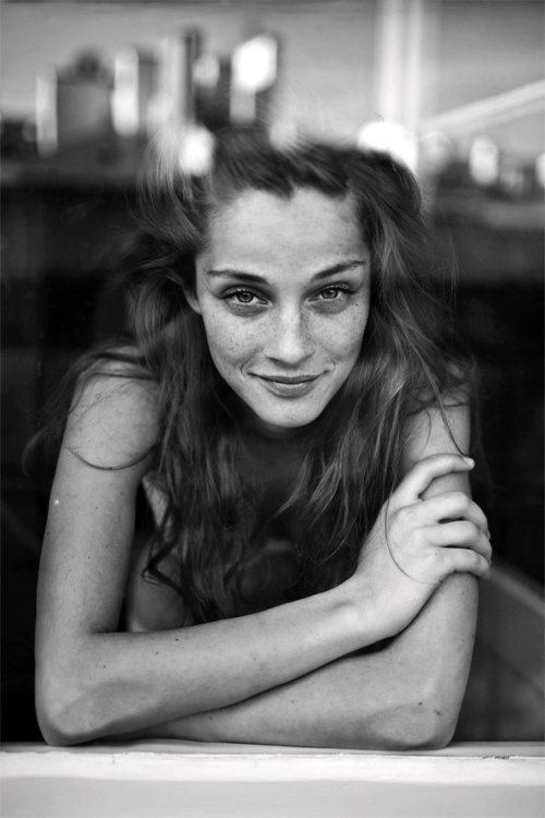 Soniaszostak Portfolio - P o r t r a i t s #girl #photo #smile #portrait #freckles