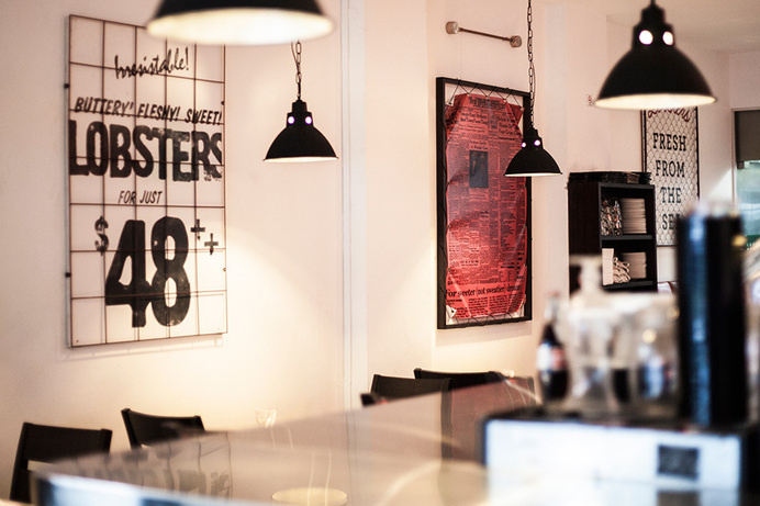 Bravo Pince & lobster via www.mr-cup.com #sign #painting