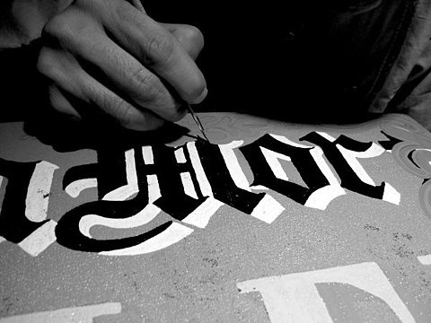 tumblr_lu2eieABqJ1qzoxbxo1_500.jpg (480×360) #sign #painted #hand