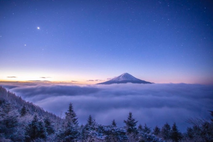 Takahiro Hosoe Captures The Beauty of Japan in Winter