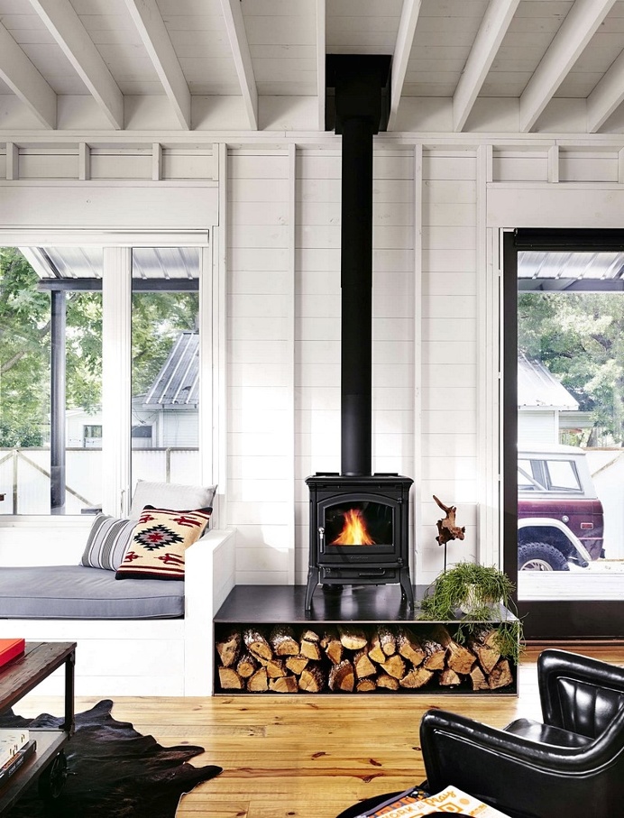 Wall House – a Modern Farmhouse with Energy-Efficient Design
