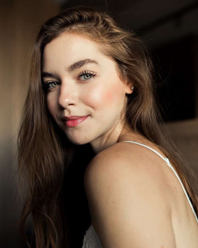 Marvelous Female Portrait Photography by Vitor Costa