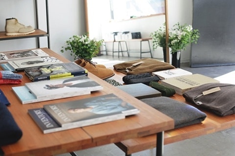 FFFFOUND! #interior #clothes #books #desk #fashion