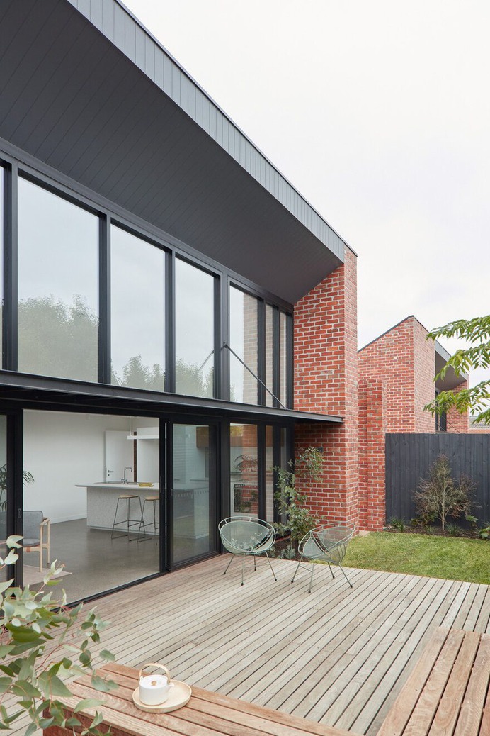 terrace / Breathe Architecture