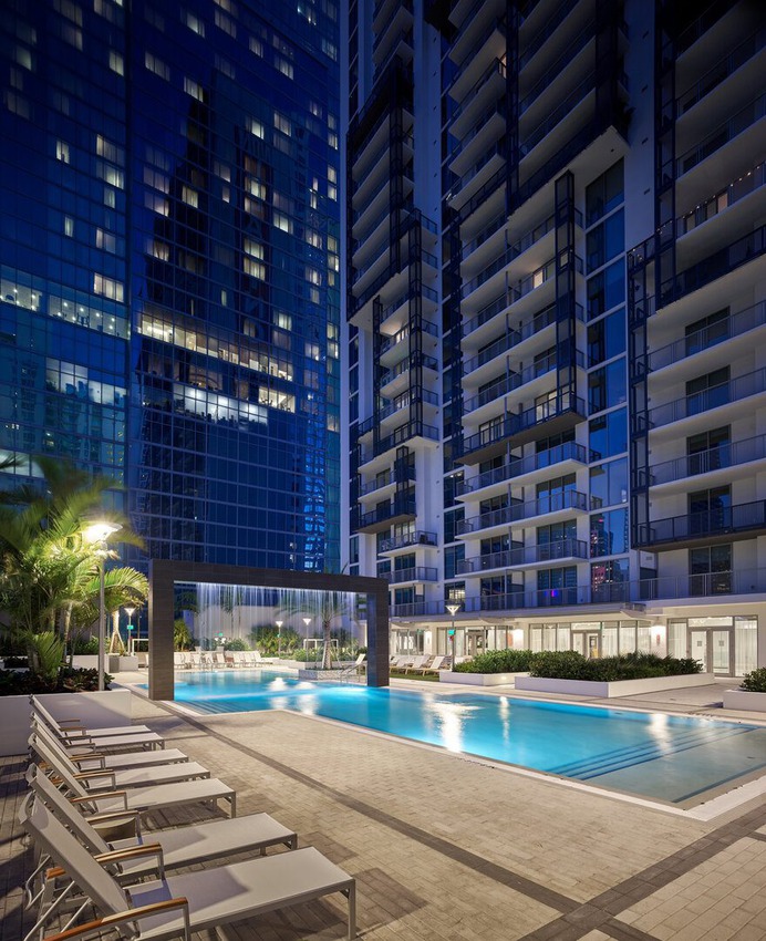Stantec Completes Interior Design for a 43-story Residential Tower in Downtown Miami