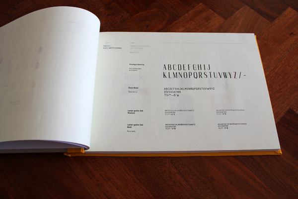 Frexc3xabk Fest - Manual de marca #font #text #design #book #layout #editorial #magazine #typography