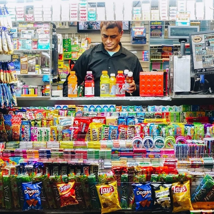 NYC Newsstands: Urban Photo Series by Nei Valente
