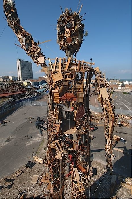 uk_wasteman_2006_002.jpg 465×700 pixels
