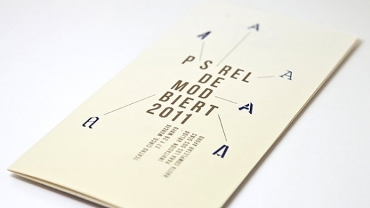 PELONIO | Pasarela de Moda Abierta Murcia #invitation #grid #layout #metallic #typography