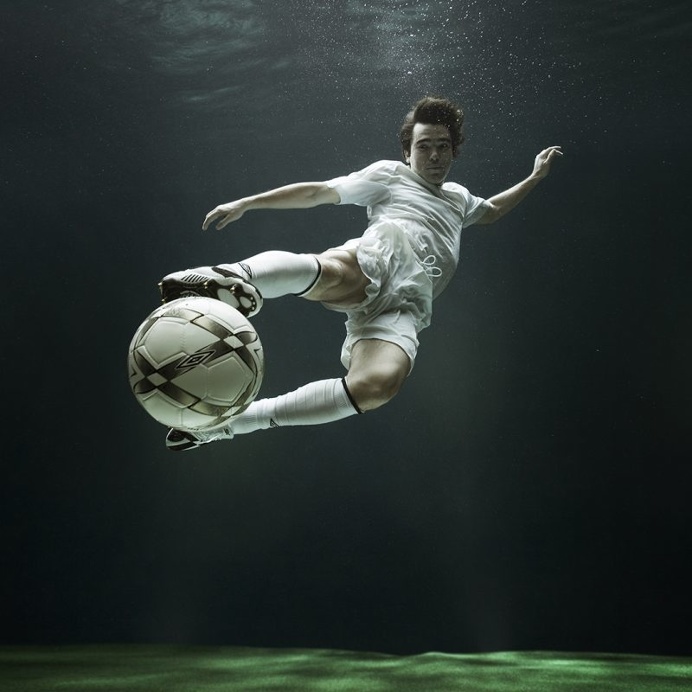 Breathtaking Underwater Photography by Zena Holloway