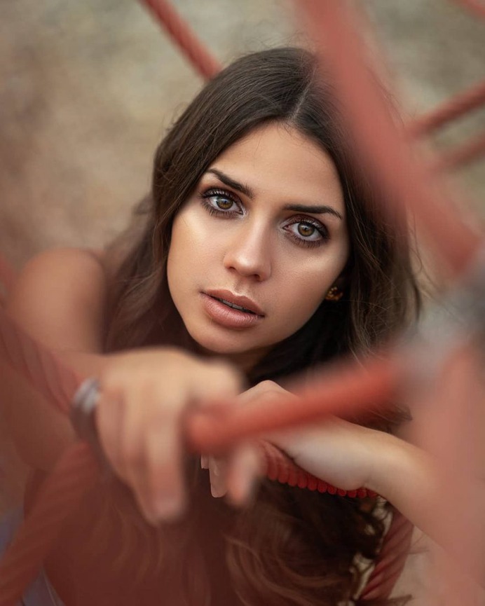 Awesome Lifestyle and Beauty Portrait Photography by Mona Strieder