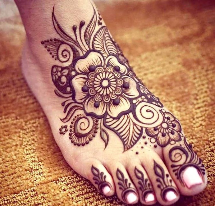 Latest Leg Mehndi Design Patterns 2018 - Stylish Mehndi Design | Facebook