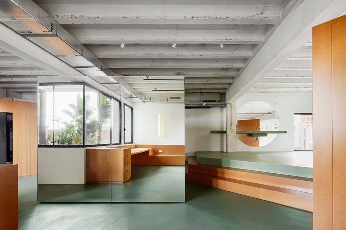 700m2 Apartment by ARQUITECTURA-G