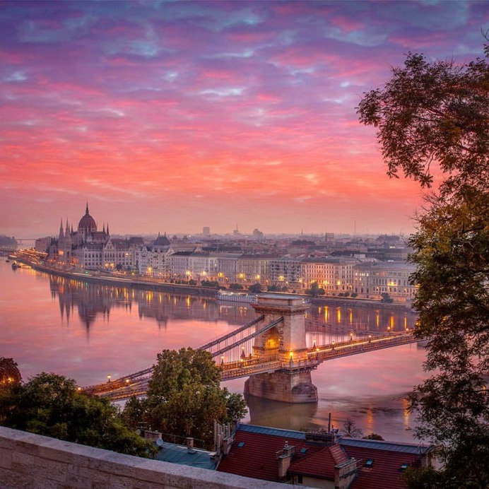 Beautiful Cityscapes and Street Photography by Krenn Imre