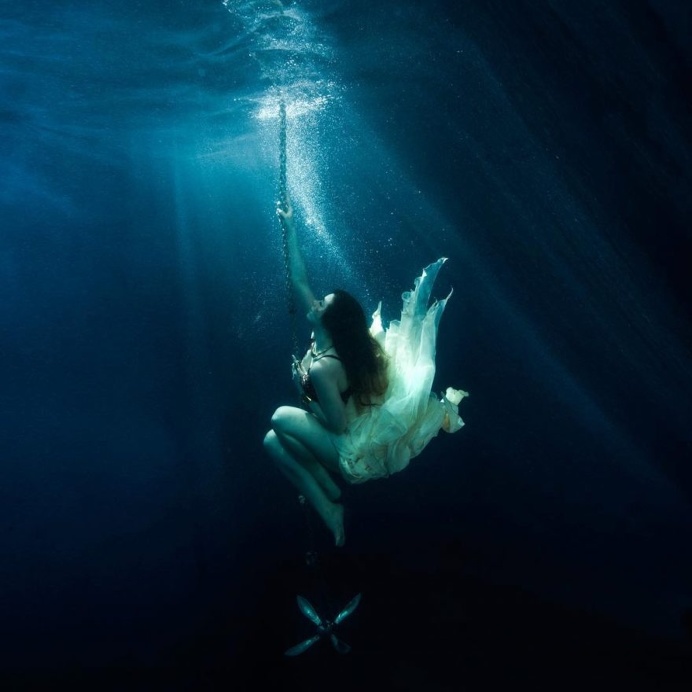 Stunning Underwater Portaits by Alastair Scarlett