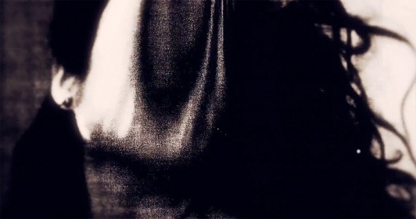 YYY Facemelt - iamalwayshungry #video #design #motion #girl