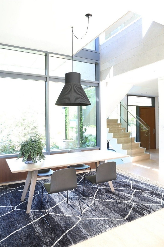 Vancouver House with Ample Garden and Courtyard Spaces 10