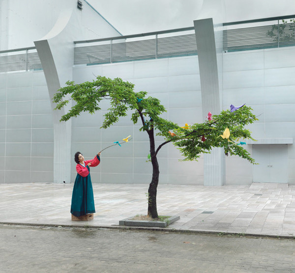 Korea by Julia Fullerton Batten #inspiration #photography #art #fine
